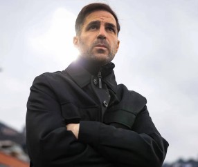 德甲意甲同日较量，豪门拜仁爆冷崩盘，黑马科莫大胜强势攀升积分榜