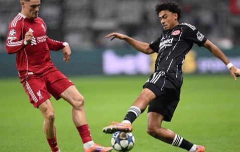 维尔茨15次丢球，却5-1狂胜？利物浦的欧冠之夜到底正常吗？