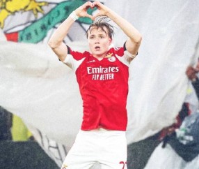 挪威前锋线迎来辉煌新时代！谢尔德鲁普欧冠双响，哈兰德领导北欧足球的崛起