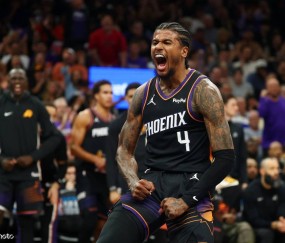 关键战打出代表作！杰伦格林砍36分6板3帽 8记三分平纪录