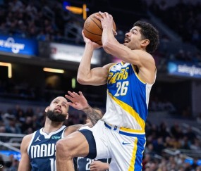 米德尔顿25分西亚卡姆空砍30+8 独行侠胜步行者