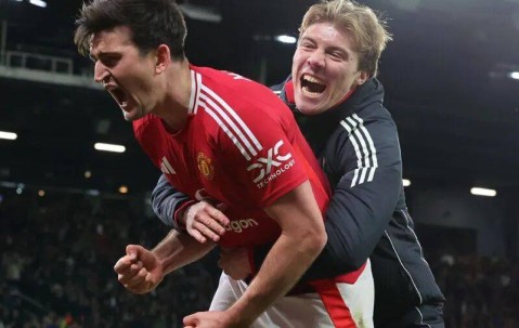 反转！拉什福德巴萨梦碎，回归曼联却迎32.5万镑顶薪，红魔进退两难