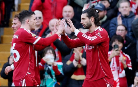 英超-索博任意球破门 利物浦第90分钟失球1-1热刺进前5