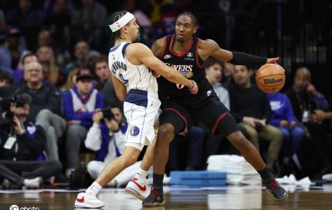 弗拉格24+4+3浓眉24+14 马克西38分76人力克独行侠