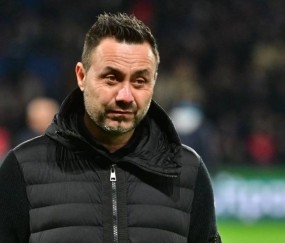 换帅太难了！英媒曝因公开力挺格林伍德，热刺球迷拒绝德泽比尔执教