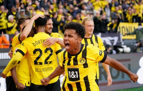 皇马6000万欧追德甲射手，巴萨盯英超铁闸锁定拉师傅续约指日可待