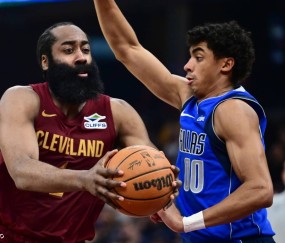 哈登仅13分弗拉格27+10 骑士爆冷不敌独行侠