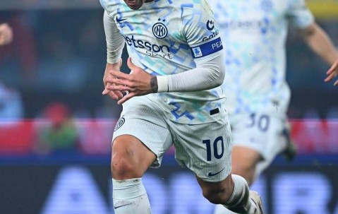 意甲一夜变天：国米灭苦主强势登顶，AC米兰失好局，卫冕冠军爆冷