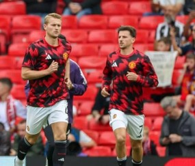 曼联官宣四人伤缺！芒特恢复训练或战纽卡，卡里克力挺续约马奎尔