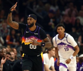 格林31分布克26+8阿伦19分 太阳25分大胜送爵士五连败