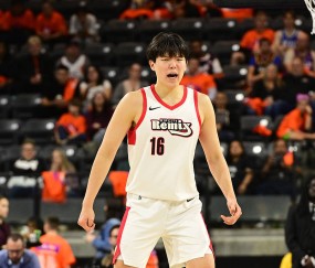 杨瀚森神奇9投9中砍20分9篮板5助 混音不敌奥斯汀马刺