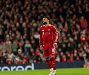 135万镑周薪！沙特为萨拉赫开出2.11亿镑天价合同，三大豪门争夺埃及法老